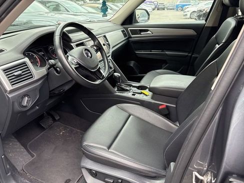 Used 2019 Volkswagen Atlas SE w/ Towing Package image 7