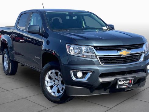 Used 2019 Chevrolet Colorado LT w/ LT Convenience Package RWD image 3