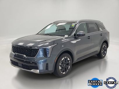 Used 2024 Kia Sorento S w/ Panoramic Sunroof Package