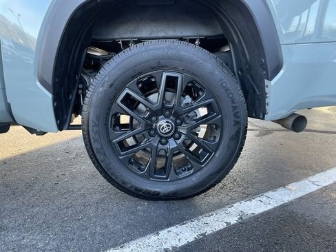 Used 2025 Toyota Tundra Limited image 32