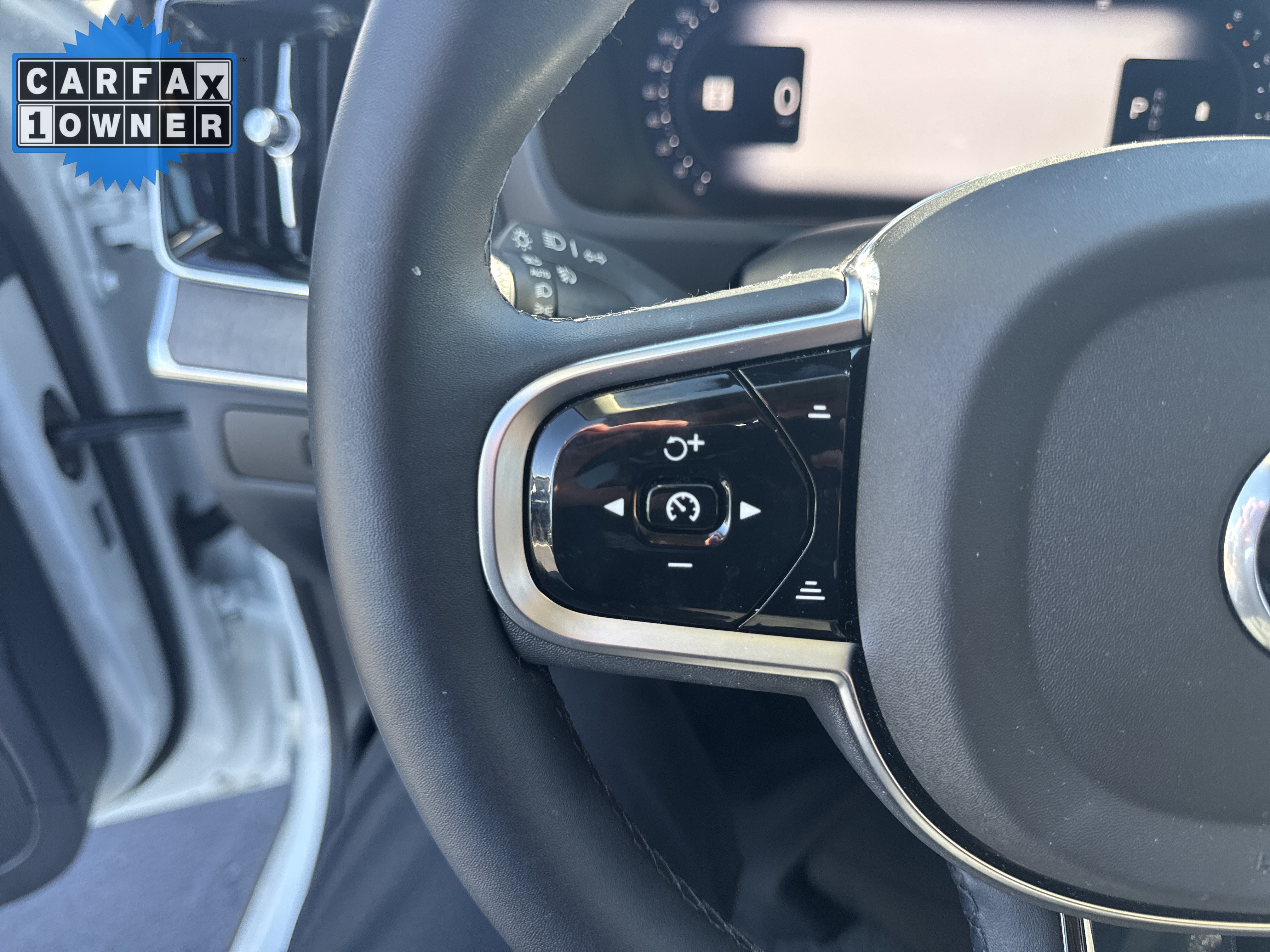 Used 2025 Volvo XC90 B6 Ultra w/ Protection Package Premier AWD/4WD image 19