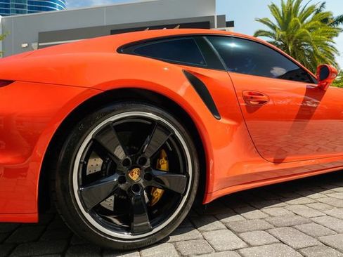Used 2016 Porsche 911 4 Coupe AWD/4WD image 29