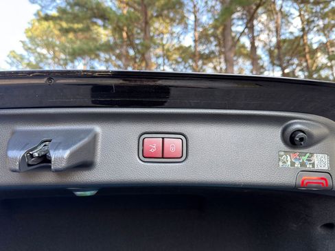 Used 2024 Mercedes-Benz S 580 4MATIC Sedan image 20