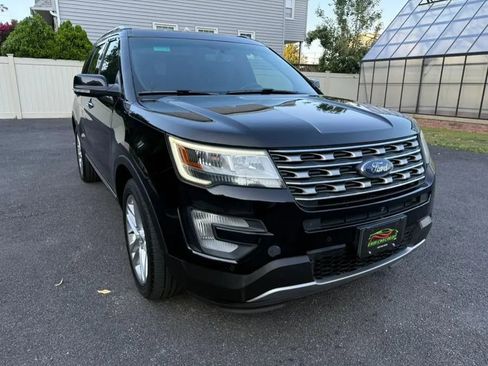 Used 2016 Ford Explorer Limited image 10