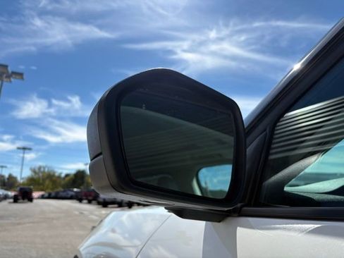 New 2026 Ford Explorer Active w/ Active Comfort Package image 10