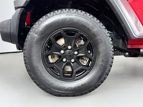 Used 2020 Jeep Gladiator Sport w/ Quick Order Package 24S image 12