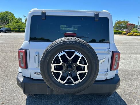 Used 2025 Ford Bronco Outer Banks AWD/4WD image 5