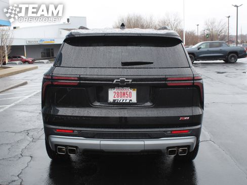 Used 2024 Chevrolet Traverse Z71 w/ Enhanced Driving Package image 5