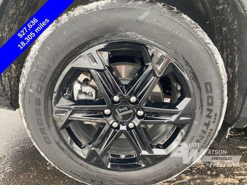 Used 2025 Chevrolet Blazer LT w/ Convenience Package image 14