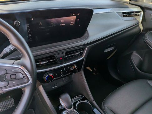 Used 2024 Buick Encore GX Sport Touring image 22