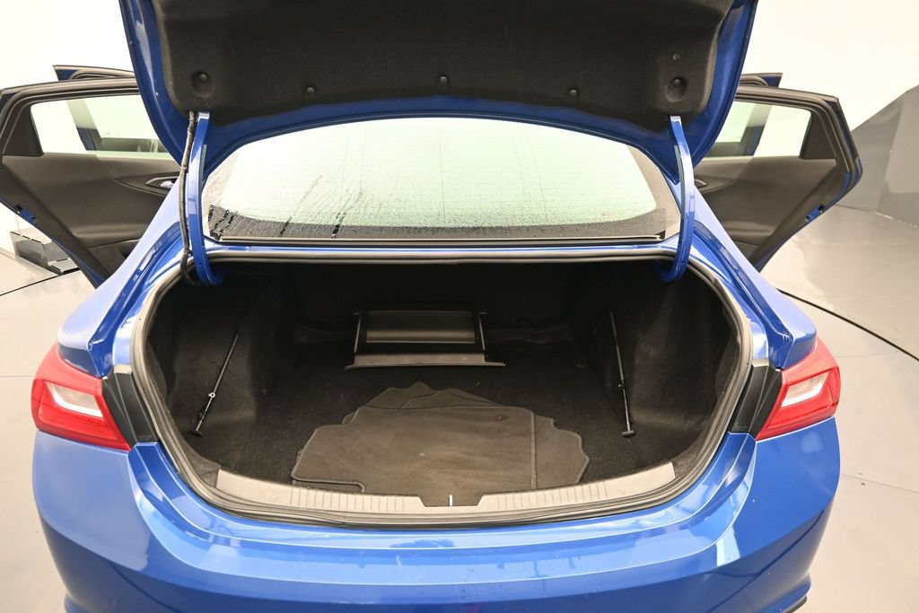 Used 2023 Chevrolet Malibu LS FWD image 11