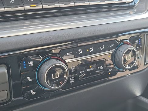 New 2026 Chevrolet Silverado 2500 High Country w/ High Country Premium Package AWD/4WD image 34