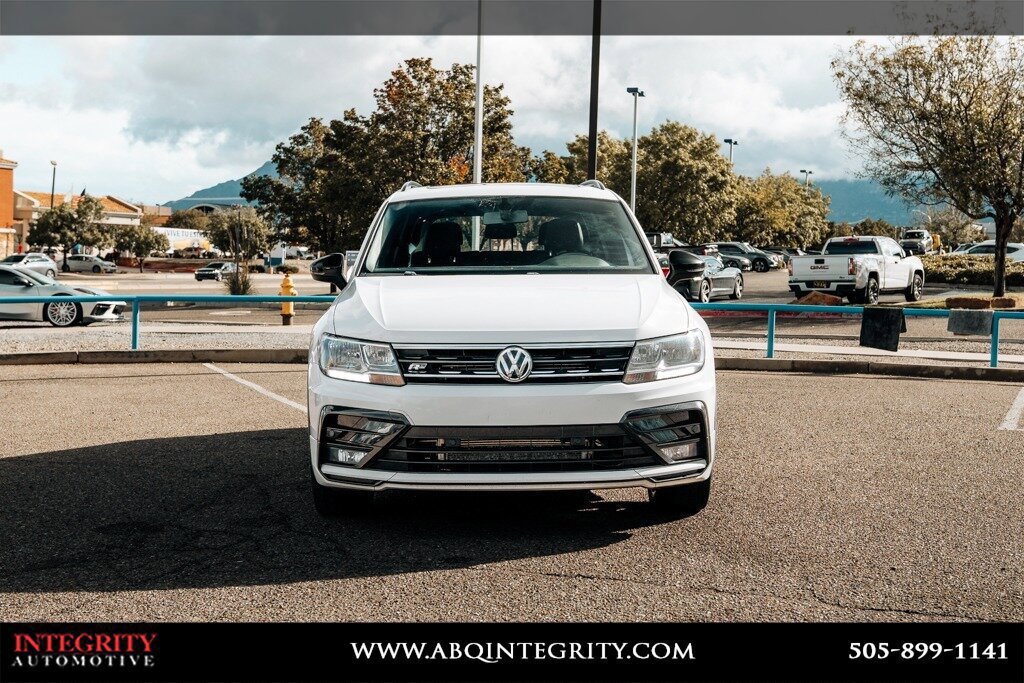 Used 2020 Volkswagen Tiguan SE R-Line AWD/4WD image 2