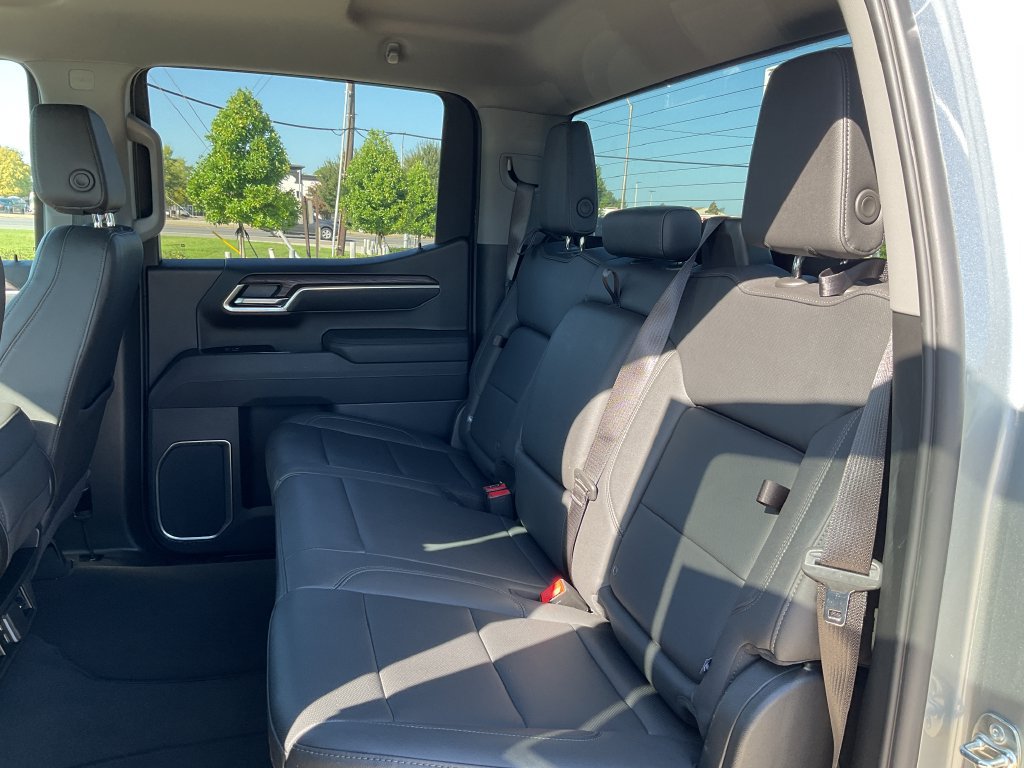 Used 2026 GMC Sierra 1500 SLT RWD image 13