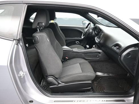 Used 2018 Dodge Challenger SXT w/ Super Sport Group (SS/T) image 34