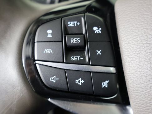 Used 2021 Ford Explorer Platinum w/ Equipment Group 601A image 31