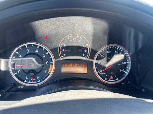 Used 2015 Nissan Armada SV AWD/4WD image 3