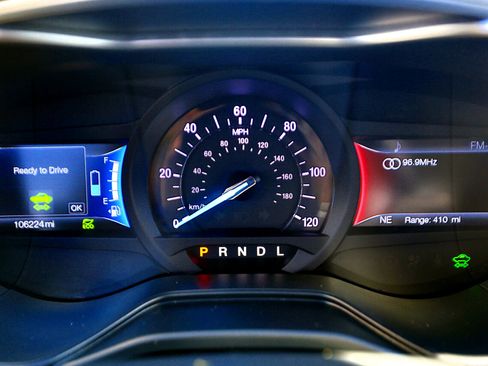 Used 2019 Ford Fusion SE image 7