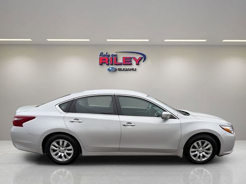 Used 2018 Nissan Altima 2.5 S w/ S Convenience Package image 6
