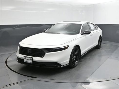 Used 2024 Honda Accord Sport image 30
