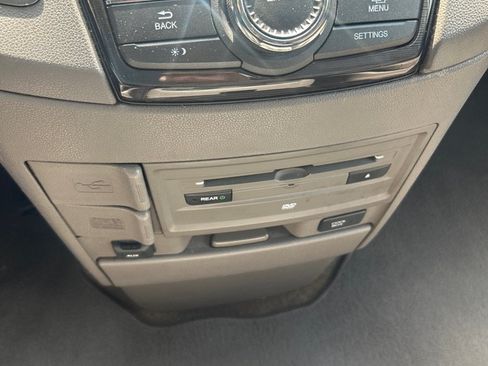 Used 2017 Honda Odyssey Touring image 14