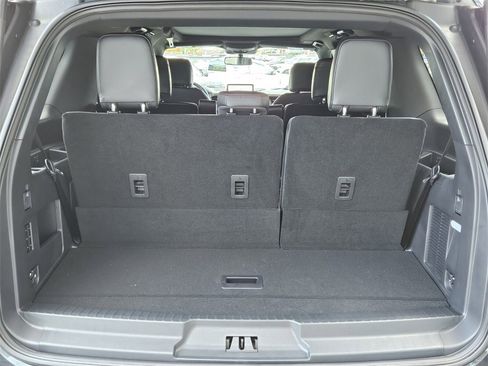 New 2024 Ford Expedition Limited image 32