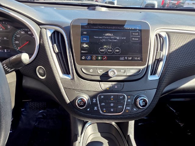 Used 2025 Chevrolet Malibu LT FWD image 24