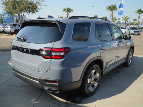 New 2026 Honda Pilot EX-L image 5