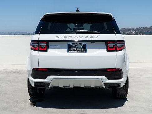 Used 2024 Land Rover Discovery Sport S image 4