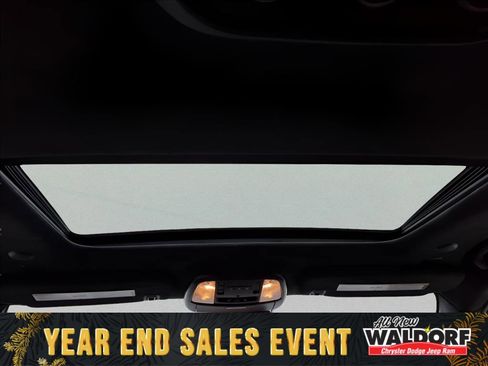 Used 2022 Dodge Durango SRT w/ Premium Interior Group image 15