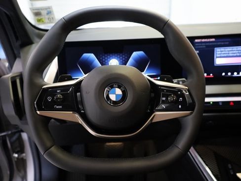 Used 2025 BMW X3 xDrive30i w/ Premium Package image 9