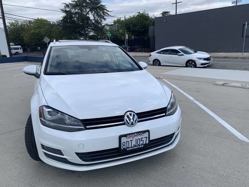 Used 2015 Volkswagen Golf TDI SEL w/ Lighting Package (SEL) FWD image 5
