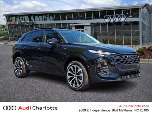 New 2026 Audi Q3 quattro 2.0T AWD/4WD image 1