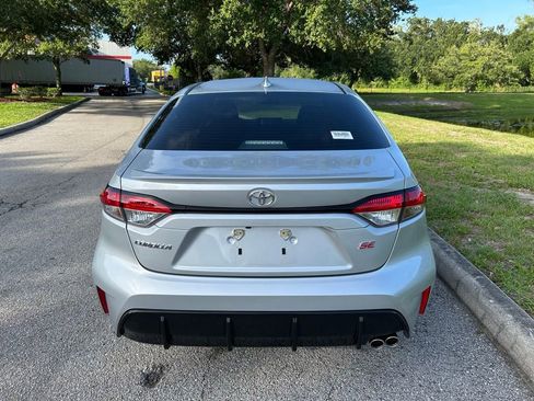 Certified 2024 Toyota Corolla SE FWD image 4