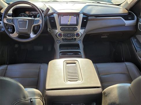 Used 2019 GMC Yukon Denali w/ Denali Ultimate Package image 11