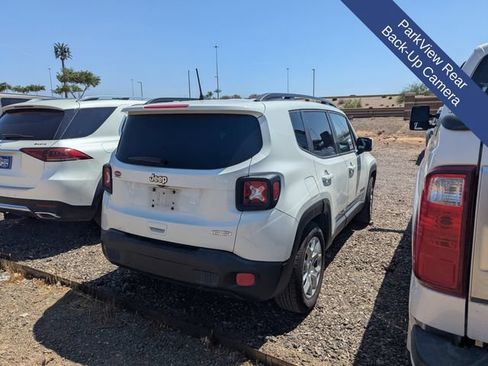 Used 2018 Jeep Renegade Latitude FWD image 7