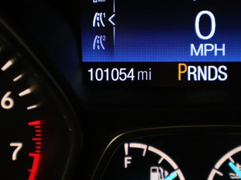 Used 2017 Ford Escape Titanium image 36