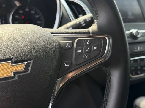 Used 2024 Chevrolet Equinox LT FWD image 23