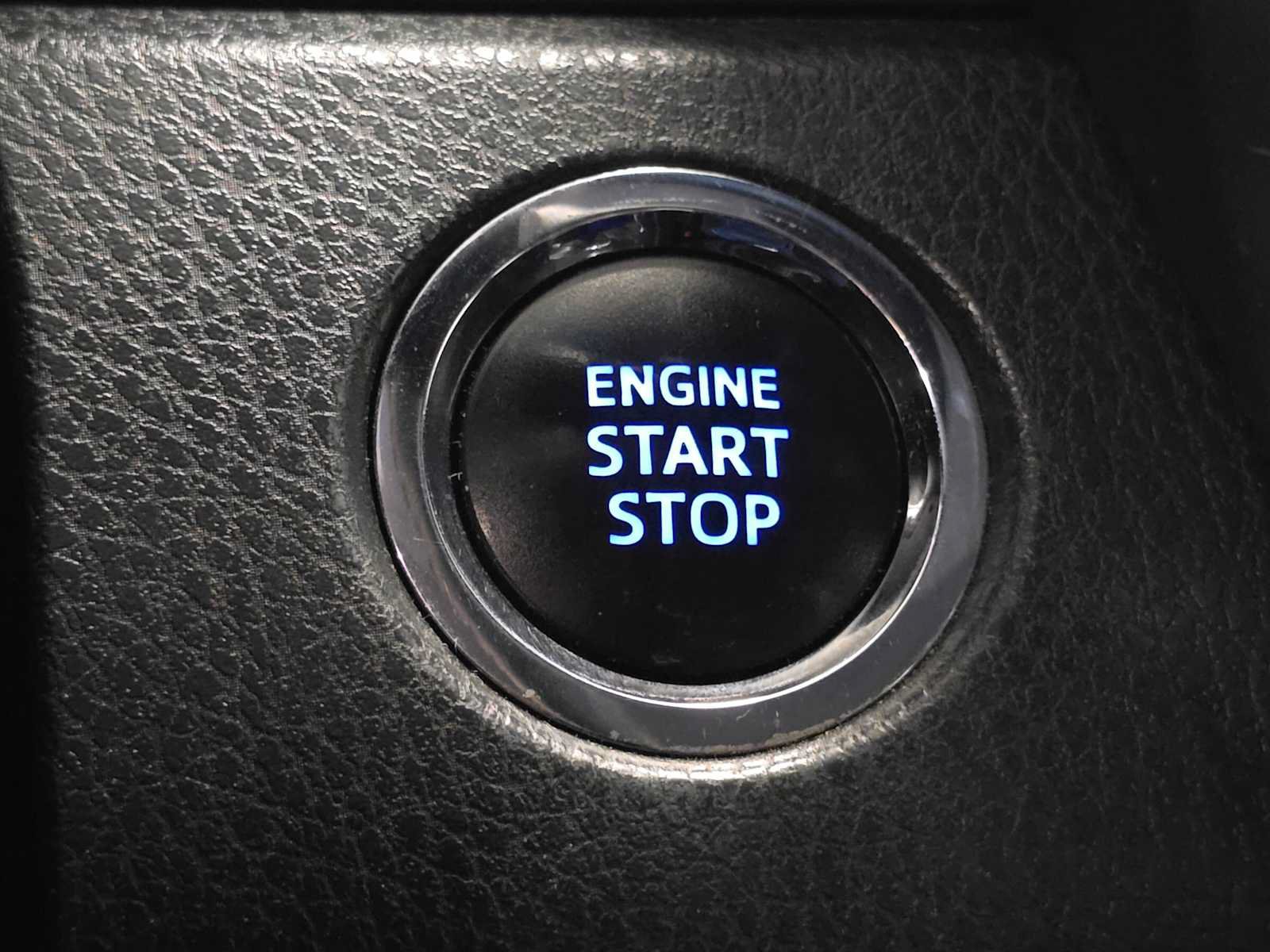 Used 2018 Toyota Camry XSE w/ Audio Package FWD image 19