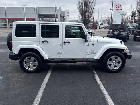 Used 2012 Jeep Wrangler Unlimited Sahara w/ Dual Top Group image 5