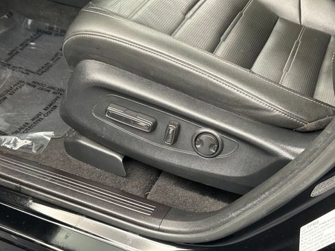 Used 2025 Honda CR-V EX-L image 14