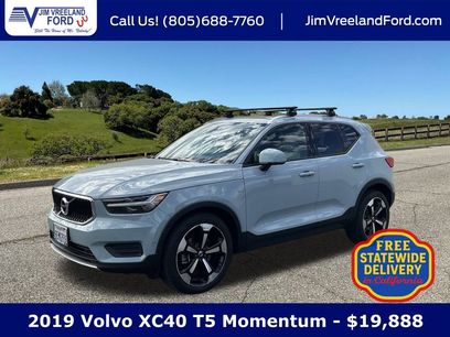 Used 2019 Volvo XC40 T5 Momentum