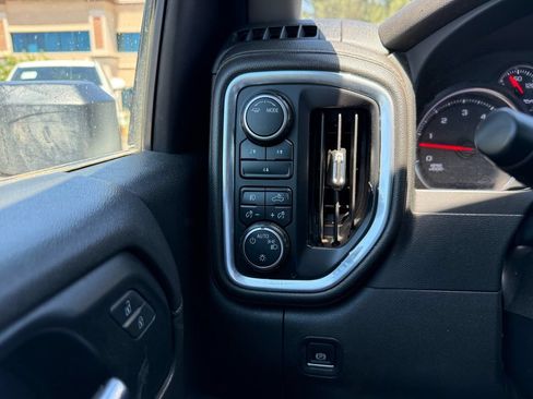 Used 2023 Chevrolet Silverado 2500 LT w/ Convenience Package AWD/4WD image 32