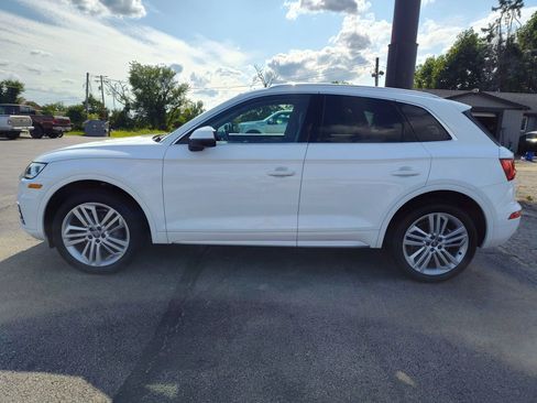 Used 2018 Audi Q5 2.0T Premium Plus w/ Premium Plus Package AWD/4WD image 2