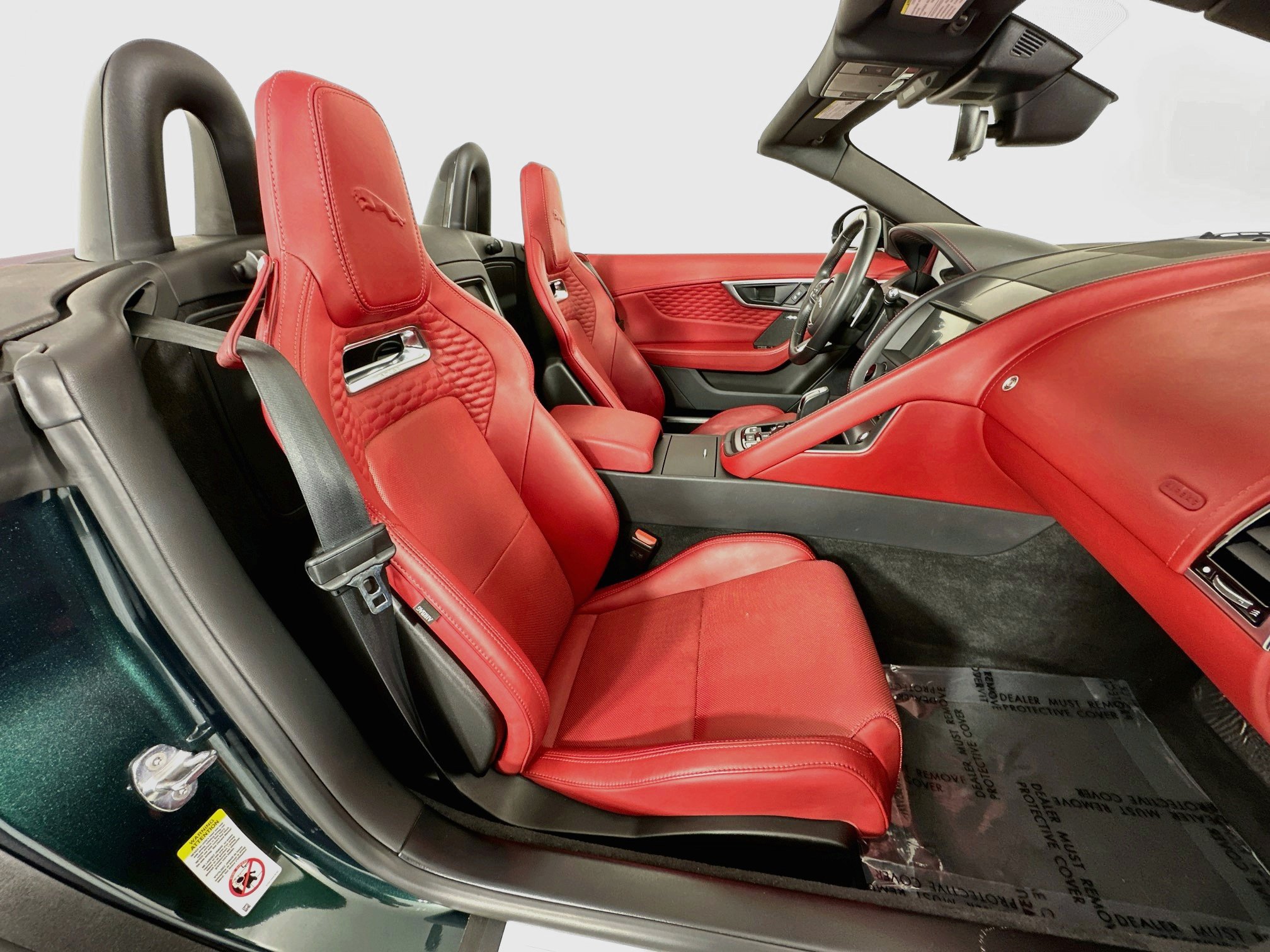 Used 2024 Jaguar F-TYPE R-Dynamic RWD image 23