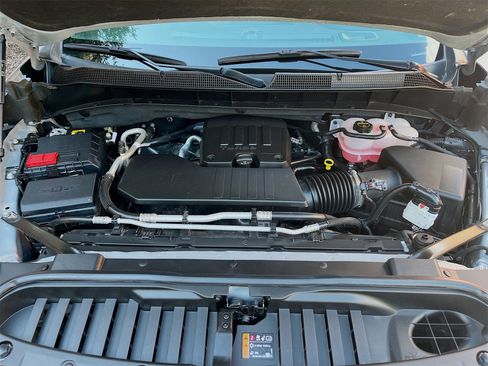 Used 2024 Chevrolet Silverado 1500 Custom image 27