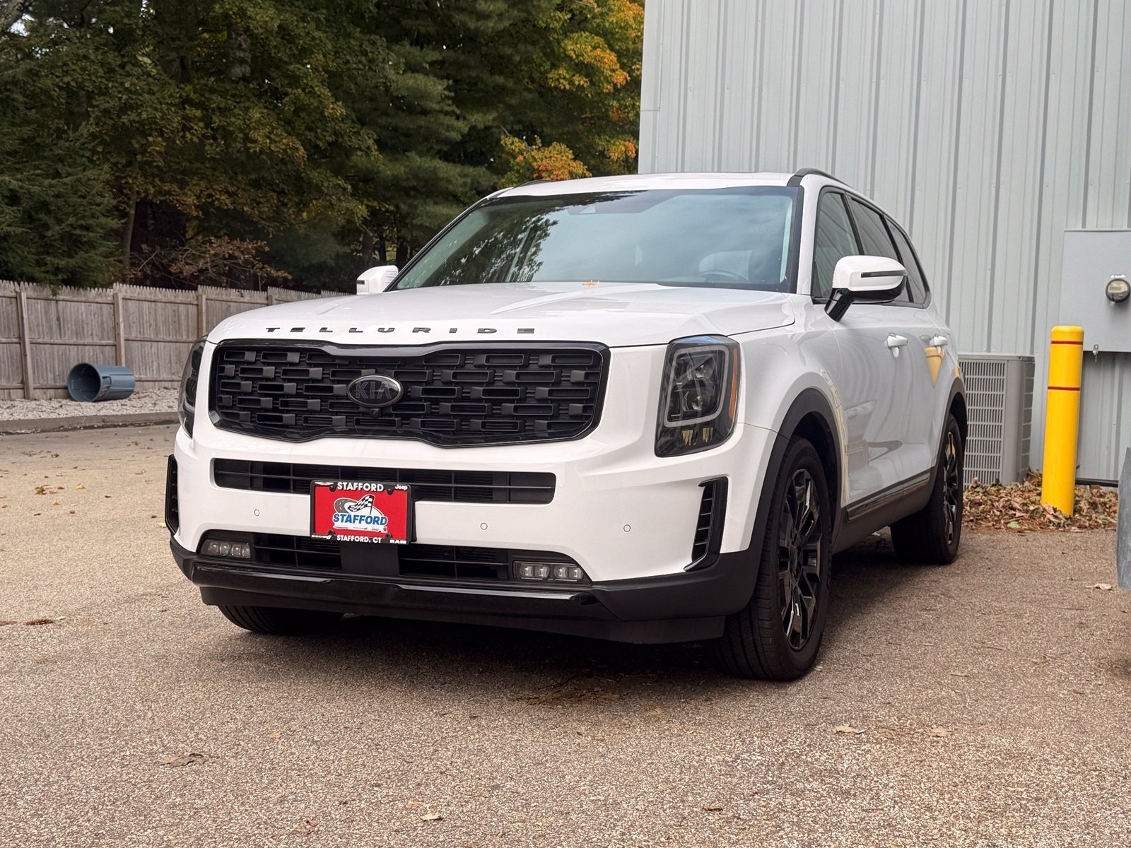 Used 2021 Kia Telluride SX w/ SX Prestige Package AWD/4WD image 3