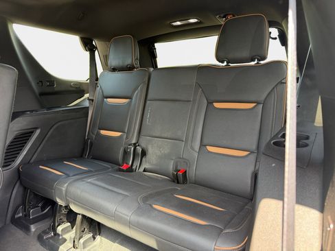 Used 2023 GMC Yukon AT4 w/ Max Trailering Package AWD/4WD image 11
