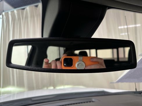 Used 2020 Chevrolet Silverado 1500 LTZ w/ LTZ Premium Package image 34