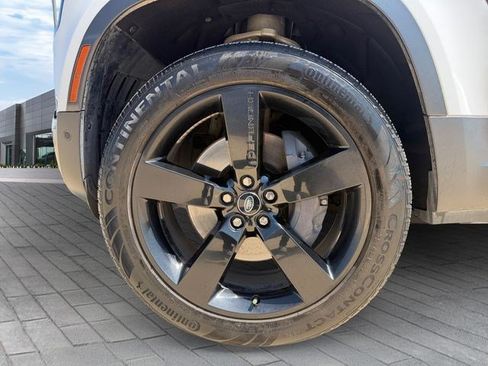 Used 2022 Land Rover Defender 110 S AWD/4WD image 9